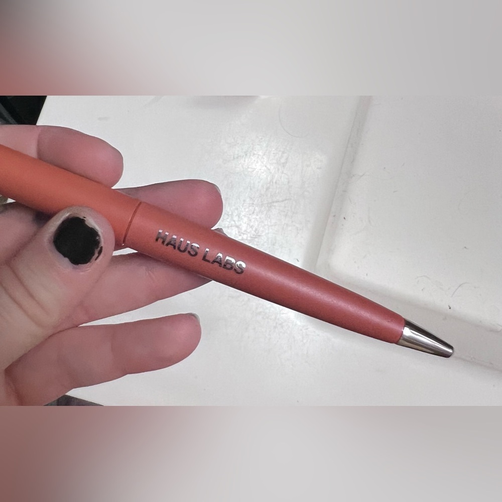 Lady Gaga house labs lip crayon